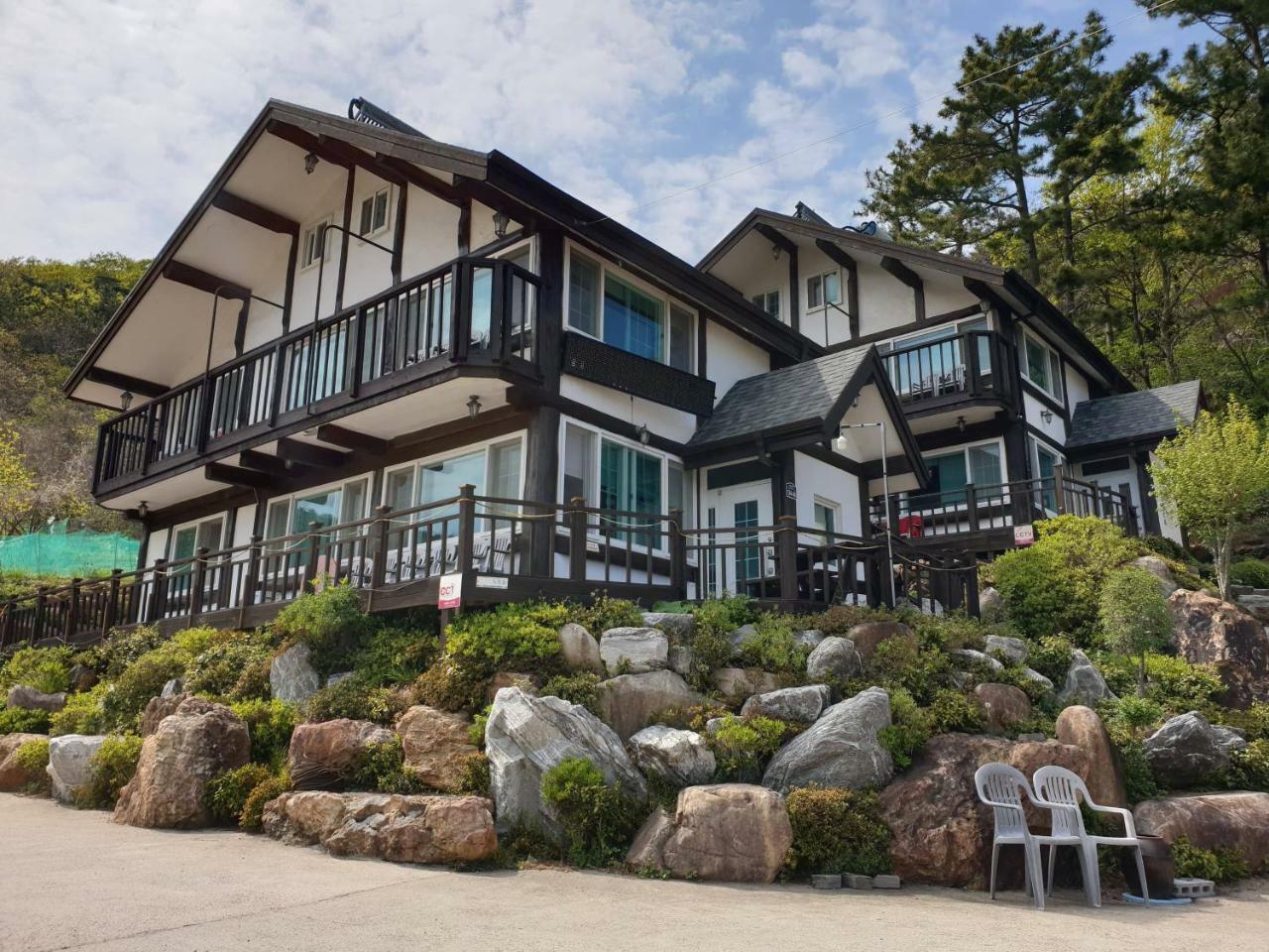 Tongyeong Yehyang Pension Luaran gambar